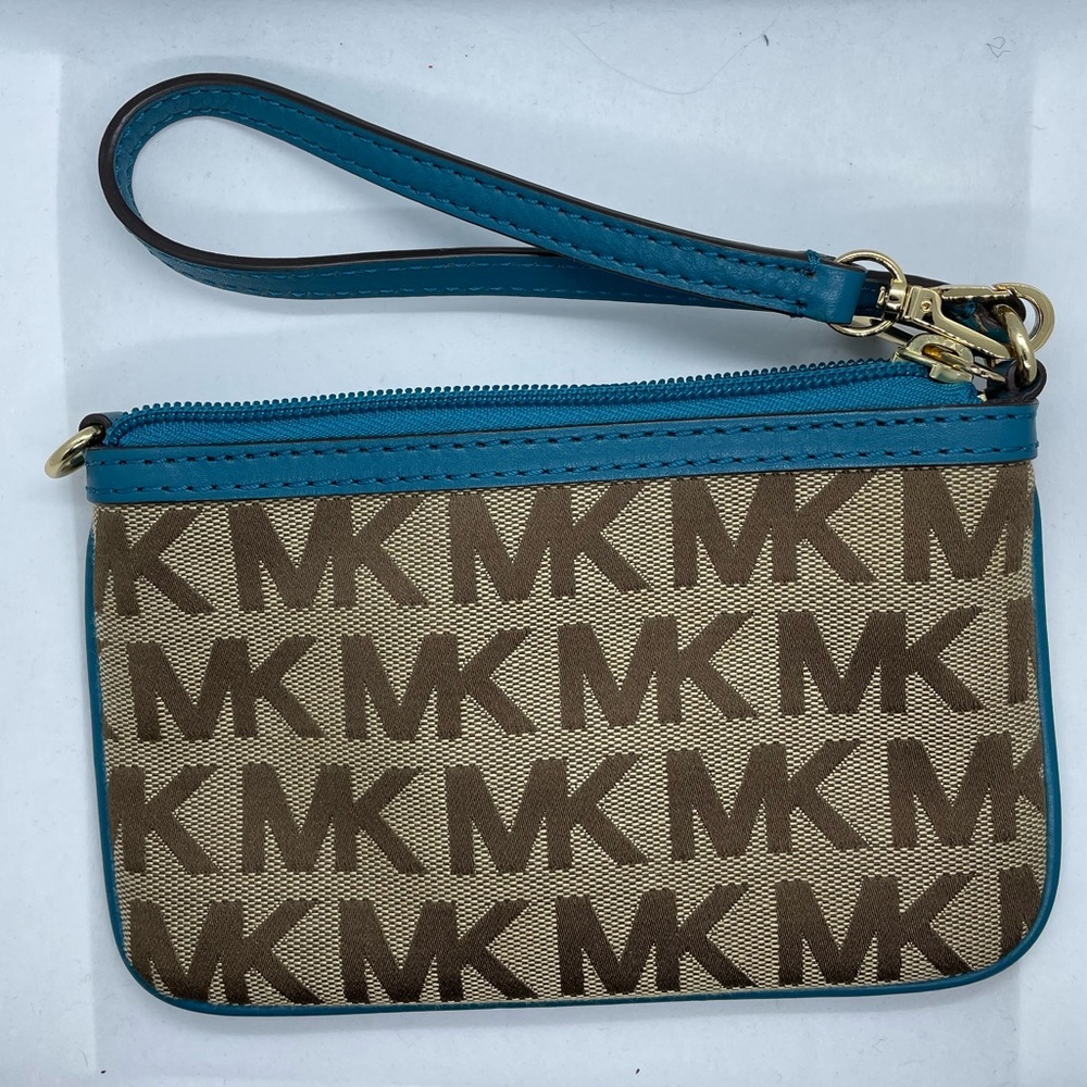 Michael Kors cosmetic bag/pouch with Wristlet.